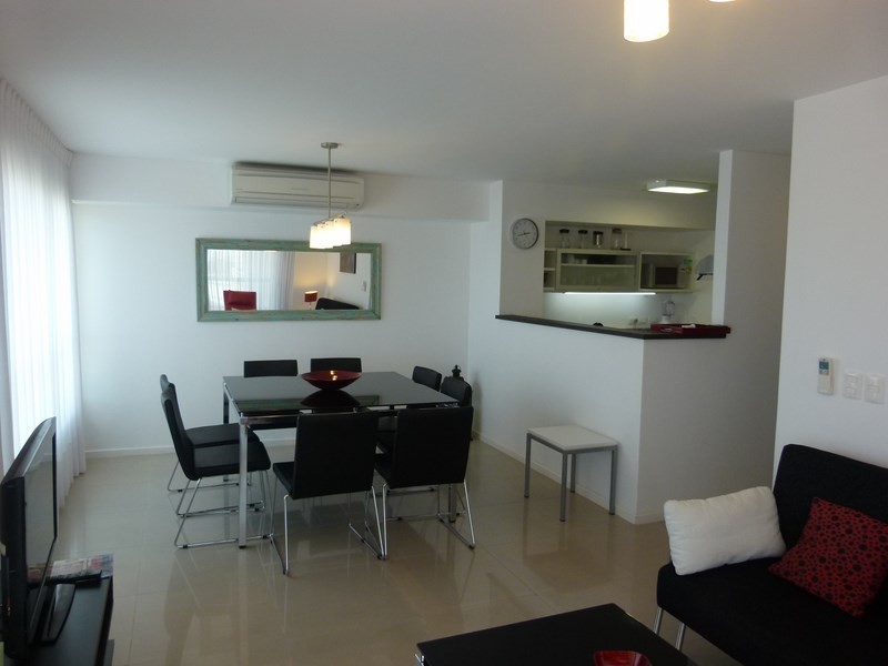 Departamento en alquiler en edificio con muy buenos servicios!